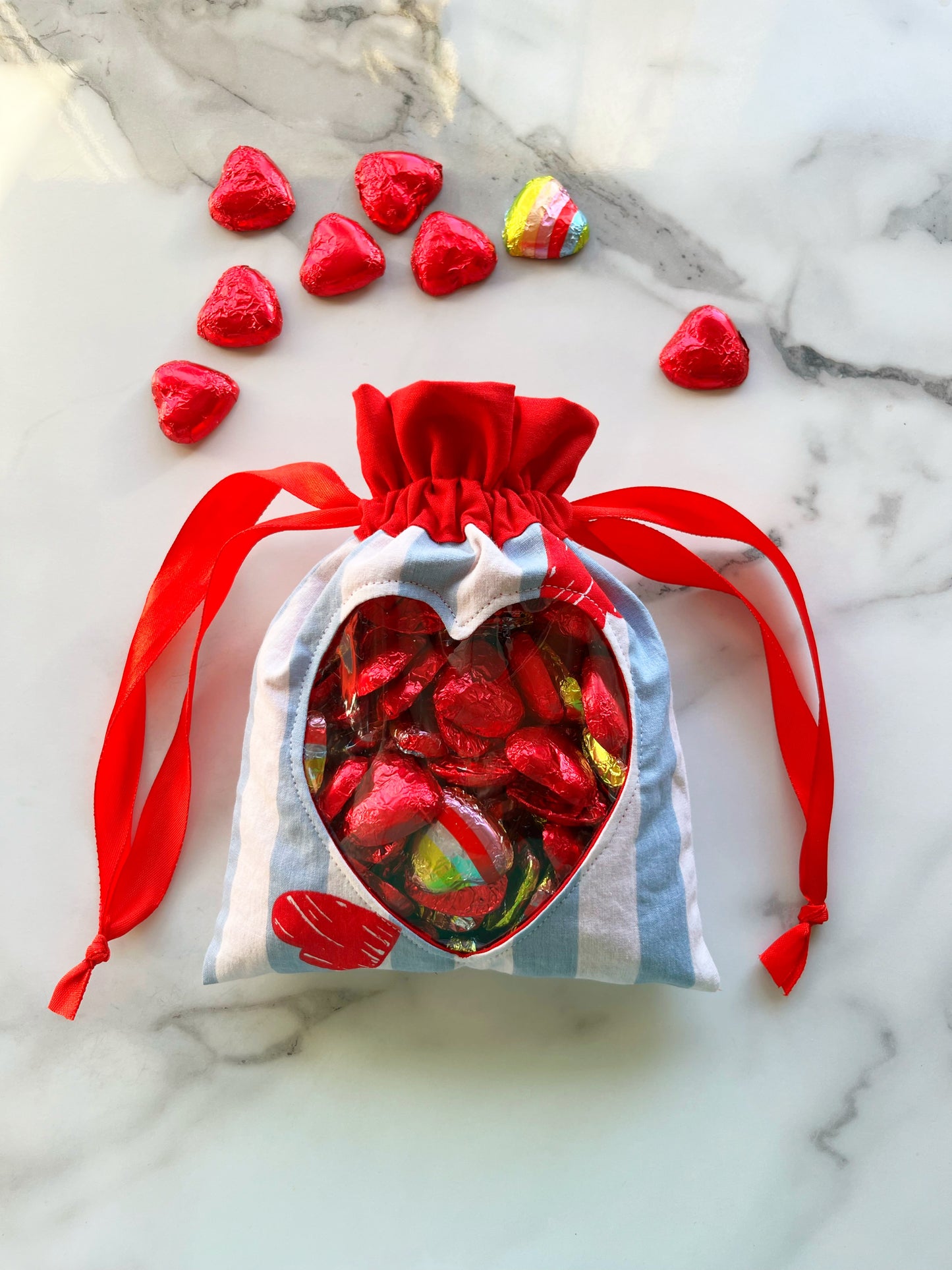 Valentine’s Peekaboo Gift Bag